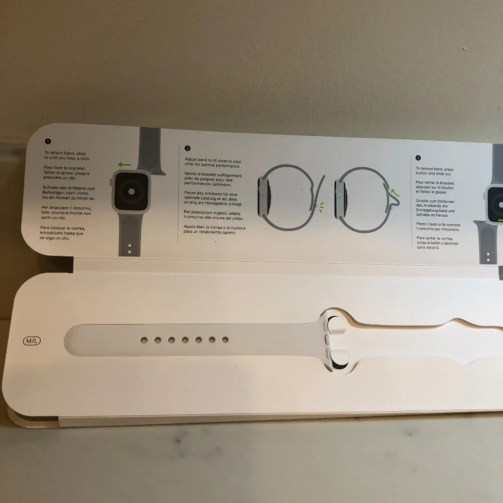 Fitbit Versa - Picture 3 of 7
